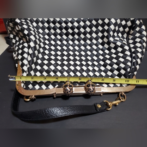 Black &White purse - Picture 10 of 14